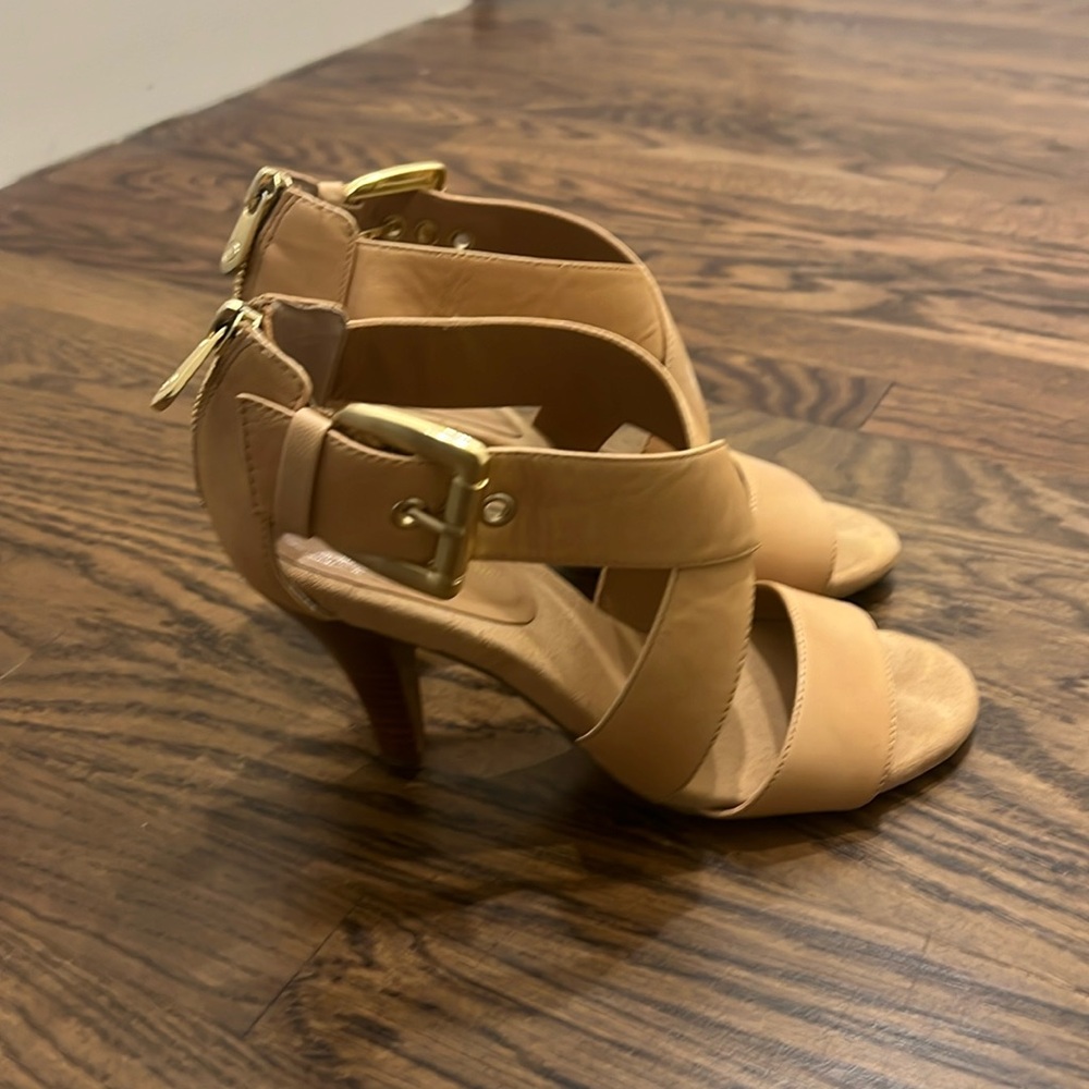 Tan heels